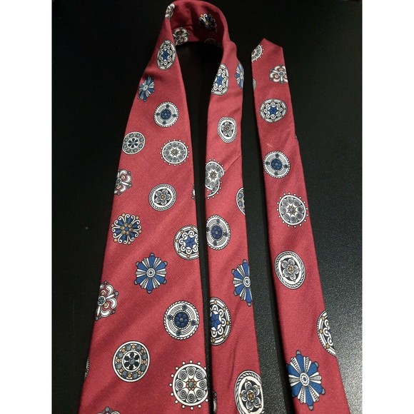 Christian Dior Monsieur Italian Silk Woven Red Tie - Picture 3 of 6